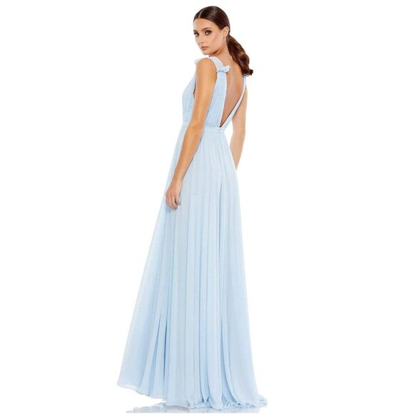 NWT Mac Duggal Pleated Chiffon Sleeveless V-Neck Gown Powder Blue 2 #9835 - Picture 4 of 8